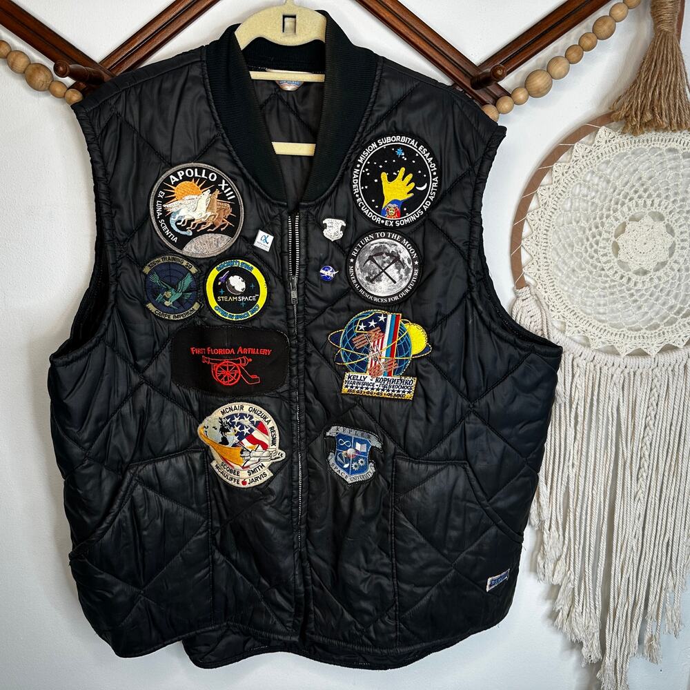 Big Smith Men's Black Quilted Space Patch Pin Vest